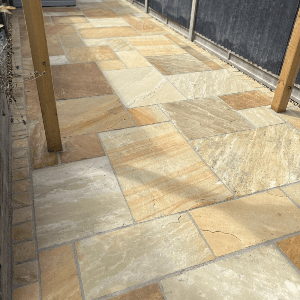 Fossil Mint Indian Sandstone Natural Calibrated Patio Paving Pack 15.50m2 22mm (Price: £22.58/m2)