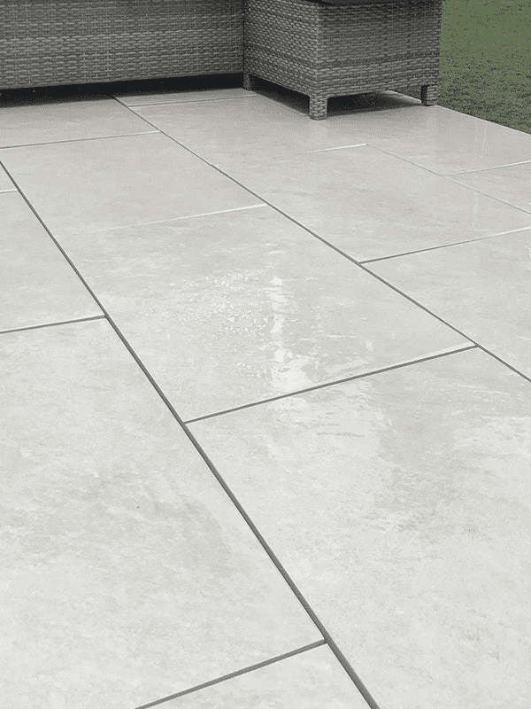 Quartz White Outdoor Porcelain 900x600x20mm (Price From: £21.95/m2)
